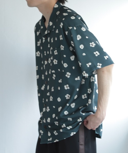 SENSE OF PLACE by URBAN RESEARCH（センスオブプレイスバイアーバンリサーチ）の「『イージーケア』ボタニカルオープンカラールーズシャツ（シャツ/ブラウス・メンズ・ブルー/ライトベージュ/グリーン/チャコールグレー・SMALL/MEDIUM/LARGE）」の17枚目の写真