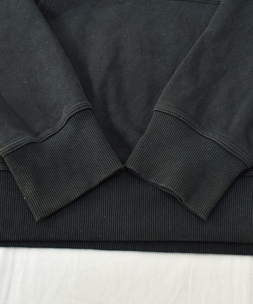 Champion(チャンピオン)の「【ヴィンテージ古着】Champion / チャンピオン フロントロゴ スウェットパーカー(パーカー・メンズ・ブラック・LARGE)」の10枚目の写真