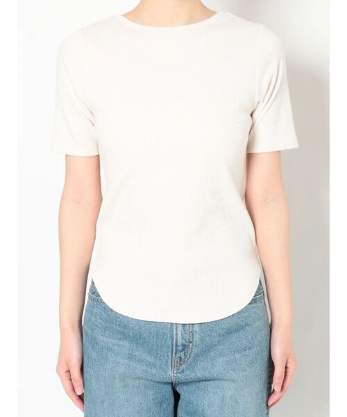 Ungrid(アングリッド)の「バックオープンフィットTee(Tシャツ/カットソー・レディース・ブラック/レッド/オフホワイト・FREE)」の14枚目の写真