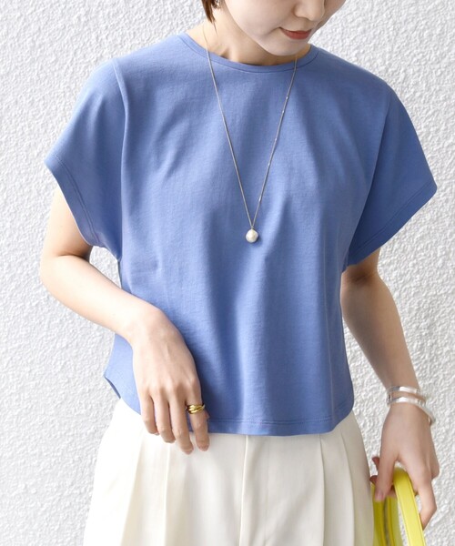 SHIPS（シップス）の「* 〈着丈が選べる2サイズ展開〉コットン 天竺 ドルマン スリーブ TEE 24SS ◇（Tシャツ/カットソー・レディース・ネイビー/オフホワイト/ピンク系/ブラック/ネイビー系/ライトブルー・SMALL/MEDIUM）」の4枚目の写真