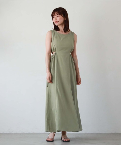 archives(アルシーヴ)の「麻調サイドスリットノースリワンピース(ワンピース・レディース・ブラック/グリーン/レンガ/ベージュ・MEDIUM)」の21枚目の写真