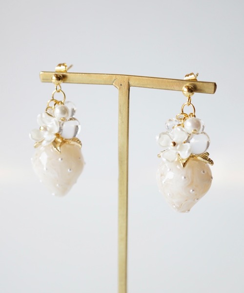 CERCA(チェルカ)の「jolie minette/いちご × バブル ピアス(ピアス(両耳用)・レディース・ブラウン/ゴールド/ベージュ/ブラック/シルバー・FREE)」の11枚目の写真