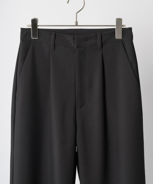 FEKETE(フェケテ)の「HIGH-WAISTED WIDE TROUSERS / ハイウエストワイドスラックス(スラックス・メンズ・グレー/ブラック・MEDIUM/SMALL/LARGE)」の20枚目の写真