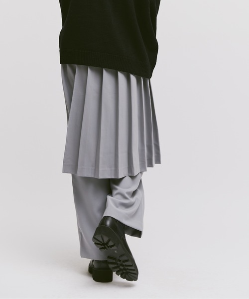 FEKETE(フェケテ)の「HIGH-WAISTED WIDE TROUSERS / ハイウエストワイドスラックス(スラックス・メンズ・グレー/ブラック・MEDIUM/SMALL/LARGE)」の7枚目の写真