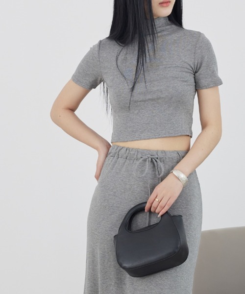 anier ROBE グレー クロップトップとスカートセット M solleim（ソルレム）の「クロップTシャツ＋マキシスカートセットアップ