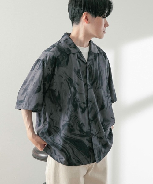 ITEMS URBANRESEARCH(アイテムズ アーバンリサーチ)の「マーブルプリントオープンカラー半袖シャツ(シャツ/ブラウス・メンズ・ブラック/オフホワイト/ベージュ・MEDIUM/LARGE)」の8枚目の写真