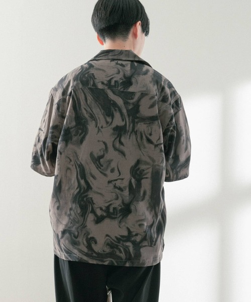 ITEMS URBANRESEARCH(アイテムズ アーバンリサーチ)の「マーブルプリントオープンカラー半袖シャツ(シャツ/ブラウス・メンズ・ブラック/オフホワイト/ベージュ・MEDIUM/LARGE)」の17枚目の写真