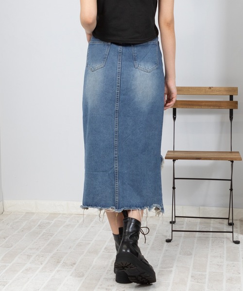 pumpkin port（パンプキンポート）の「ダメージスリット デニムスカート（デニムスカート・レディース・ブルー・MEDIUM/LARGE/SMALL）」の11枚目の写真