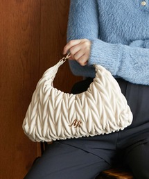 ロゴプレートウェーブキルトチェーンバッグ