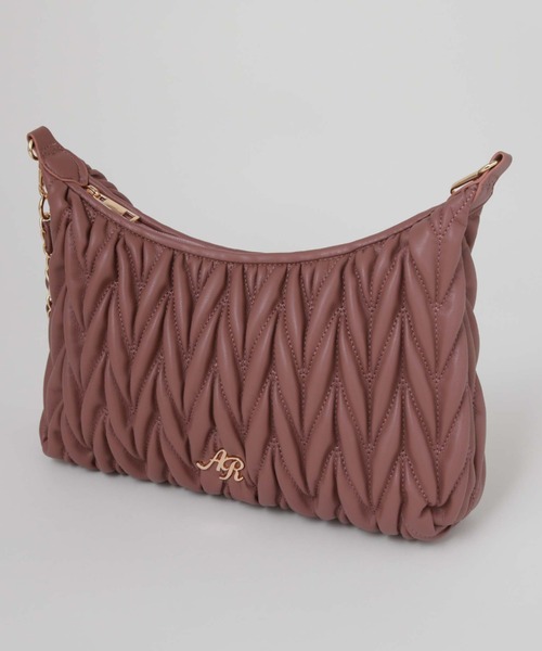 archives（アルシーヴ）の「ロゴプレートウェーブキルトチェーンバッグ（ショルダーバッグ・レディース・ブラック/アイボリー/ローズ・FREE）」の10枚目の写真