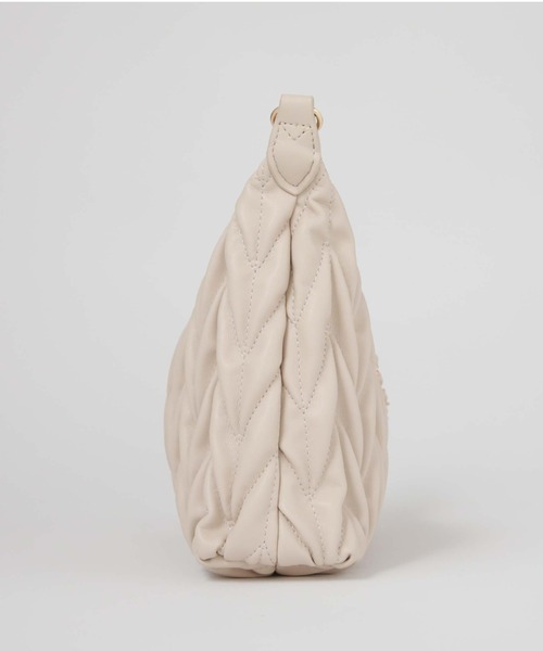 archives（アルシーヴ）の「ロゴプレートウェーブキルトチェーンバッグ（ショルダーバッグ・レディース・ブラック/アイボリー/ローズ・FREE）」の12枚目の写真