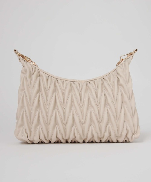 archives（アルシーヴ）の「ロゴプレートウェーブキルトチェーンバッグ（ショルダーバッグ・レディース・ブラック/アイボリー/ローズ・FREE）」の13枚目の写真