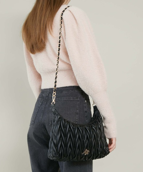 archives（アルシーヴ）の「ロゴプレートウェーブキルトチェーンバッグ（ショルダーバッグ・レディース・ブラック/アイボリー/ローズ・FREE）」の21枚目の写真
