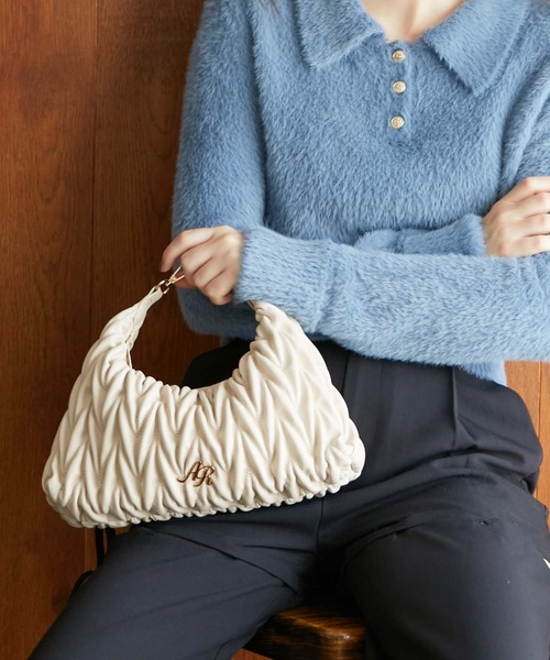 archives（アルシーヴ）の「ロゴプレートウェーブキルトチェーンバッグ（ショルダーバッグ・レディース・ブラック/アイボリー/ローズ・FREE）」の4枚目の写真