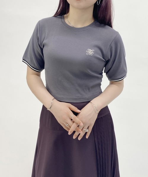 セール】クロップド リブTシャツ／ワンポイント刺繍（Tシャツ