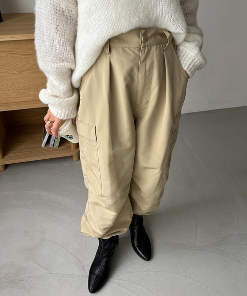 CAPRICIEUX LE'MAGE(カプリシューレマージュ)の「裾ドロストカーゴパンツ(カーゴパンツ・レディース・ベージュ/ホワイト・36/38)」の8枚目の写真