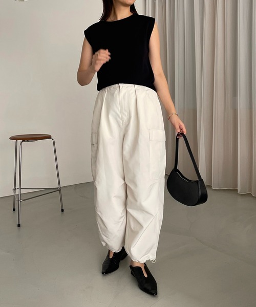 CAPRICIEUX LE'MAGE(カプリシューレマージュ)の「裾ドロストカーゴパンツ(カーゴパンツ・レディース・ベージュ/ホワイト・36/38)」の18枚目の写真