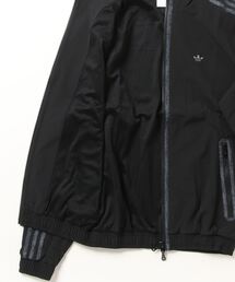 アディダスアドベンチャー キルトライナージャケットadidasOriginals adidas（アディダス）の「アディダス アドベンチャー FC キルト