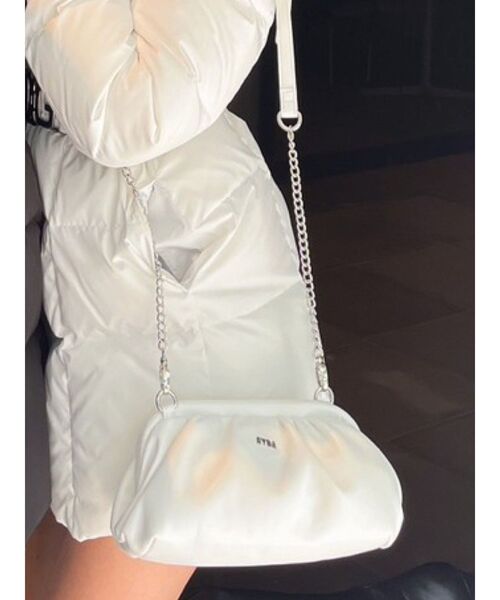 GYDA（ジェイダ）の「タッククラッチ2WAY バッグ（クラッチバッグ・レディース・ブラック/グリーン/オフホワイト・FREE）」の2枚目の写真