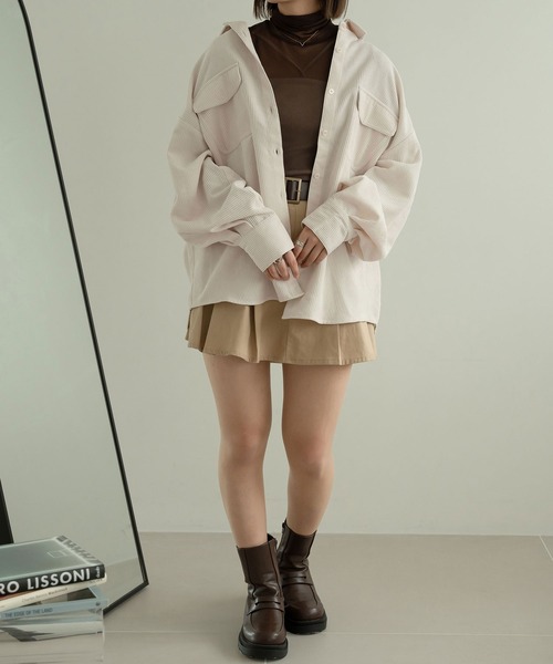Ambre Neige(アンブルネージュ)の「コーデュロイシャツ/WEB/EC限定商品(シャツ/ブラウス・レディース・ダークブラウン/アイボリー/ライトベージュ・FREE)」の4枚目の写真
