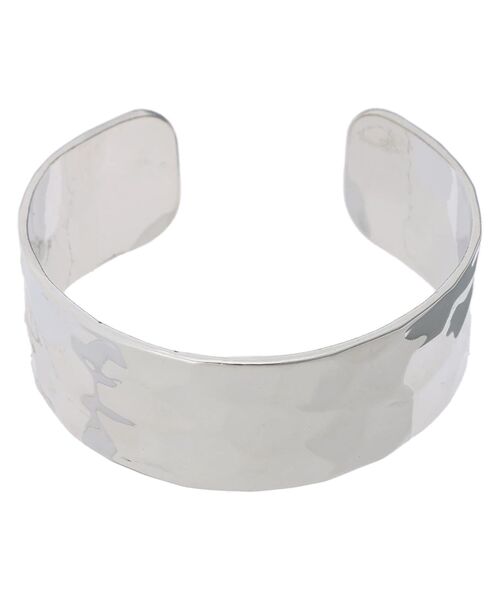 YECCA VECCA(イェッカヴェッカ)の「テクスチャーメタルワイドバングル(バングル/リストバンド・レディース・ゴールド/シルバー・FREE)」の4枚目の写真