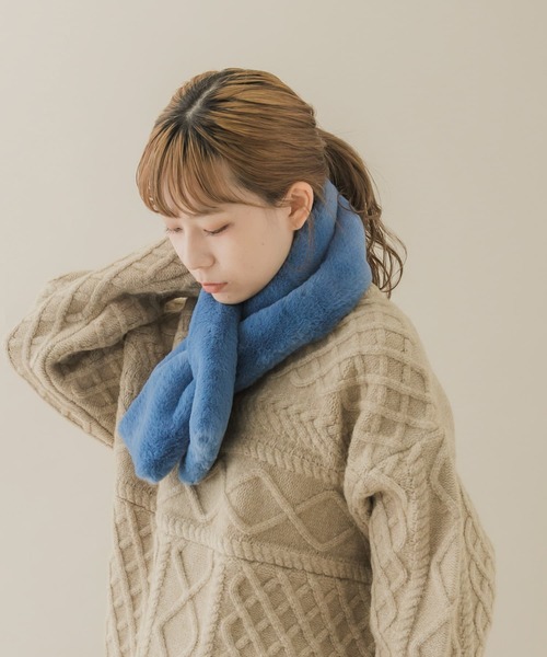 SMELLY（スメリー）の「エコファーティペット（マフラー・レディース・ベージュ/ブルー・-）」の10枚目の写真