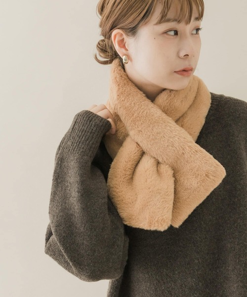 SMELLY（スメリー）の「エコファーティペット（マフラー・レディース・ベージュ/ブルー・-）」の18枚目の写真