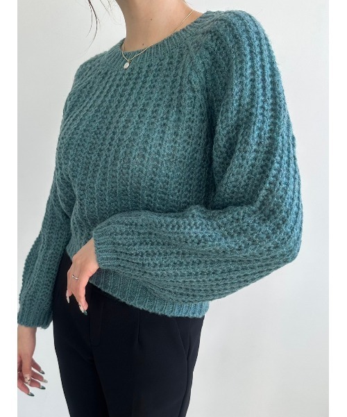 DAIS-Y（デイジー）の「ボリュームスリーブローゲージニット（ニット/セーター・レディース・ブルーグリーン/ピンク/グレー・FREE）」の15枚目の写真