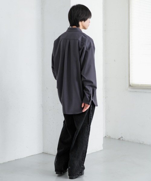 SENSE OF PLACE by URBAN RESEARCH（センスオブプレイスバイアーバンリサーチ）の「『ユニセックス』『イージーケア』カラールーズシャツ（シャツ/ブラウス・メンズ・ライトグレー/ベージュ/その他1/その他2/その他3/グレー/チャコールグレー・MEDIUM/LARGE）」の19枚目の写真