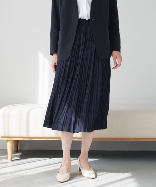 Elura（エルーラ）の「セレモニ－&お祝いプリーツスカート／988746（スカート・レディース・ピンクベージュ/ネイビー・LARGE/MEDIUM）」の2枚目の写真