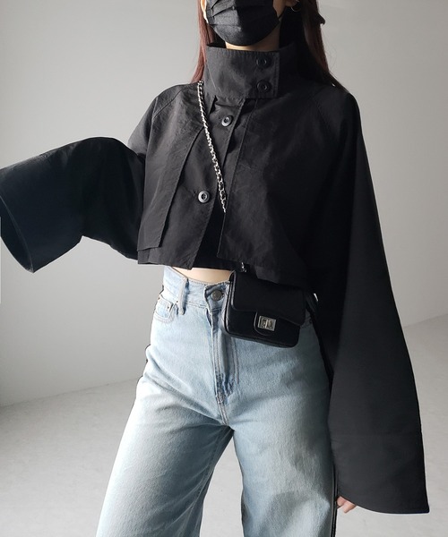 me+em select（ミームセレクト）の「【 ２WAY 】ワイドスリーブスタンドカラーナイロンショートトレンチコート（トレンチコート・レディース・グレイッシュベージュ/ブラック・FREE）」の11枚目の写真