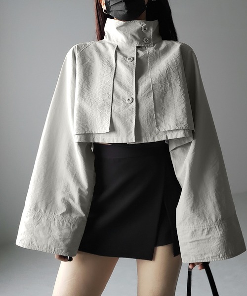 me+em select（ミームセレクト）の「【 ２WAY 】ワイドスリーブスタンドカラーナイロンショートトレンチコート（トレンチコート・レディース・グレイッシュベージュ/ブラック・FREE）」の21枚目の写真