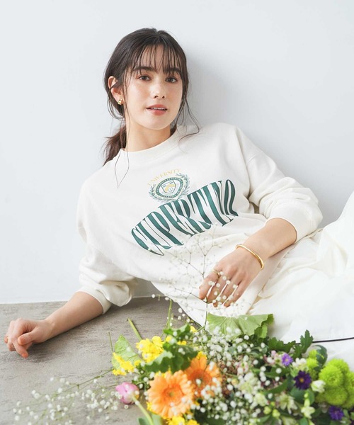 BAYFLOW（ベイフロー）の「カレッジロゴスウェット（スウェット・レディース・チャコールグレー/ライトグレー/ピンク/アイボリー・FREE）」の3枚目の写真