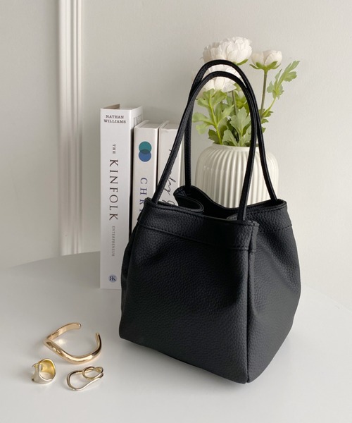 wears(ウェアーズ)の「スクエアデザインPUハンドバッグ(ハンドバッグ・レディース・ブラック/シルバー・FREE)」の3枚目の写真