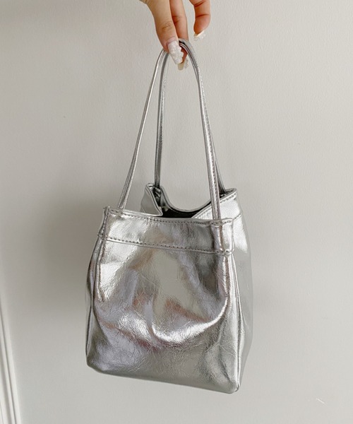 wears(ウェアーズ)の「スクエアデザインPUハンドバッグ(ハンドバッグ・レディース・ブラック/シルバー・FREE)」の19枚目の写真