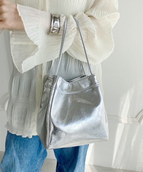 wears(ウェアーズ)の「スクエアデザインPUハンドバッグ(ハンドバッグ・レディース・ブラック/シルバー・FREE)」の16枚目の写真