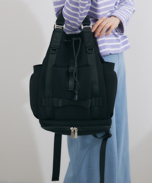 story.(ストーリー)の「【WEB限定】【story.】サイドポケットリュック(トートバッグ・レディース・ブラック/モカ・MEDIUM)」の2枚目の写真