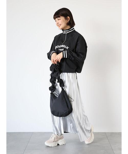 ehka sopo(エヘカソポ)の「ナイロンハーフジッププルオーバー(セットアップ可)(シャツ/ブラウス・レディース・オフホワイト/ブルー/ブラック・F)」の22枚目の写真