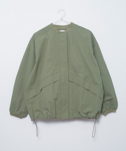 Crisp（クリスプ）の「ナイロンボリュームブルゾン（ブルゾン・レディース・カーキ/アイボリー・FREE）」の10枚目の写真