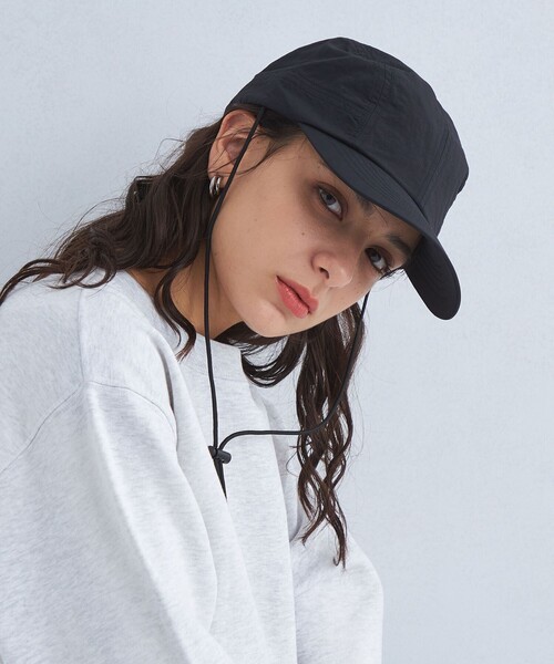 green label relaxing（グリーンレーベルリラクシング）の「コードツキ ナイロン キャップ - UVケア・ハンドウォッシュ -（キャップ・レディース・ナチュラル/ダークグレー/ブラック/オリーブ・FREE）」の6枚目の写真