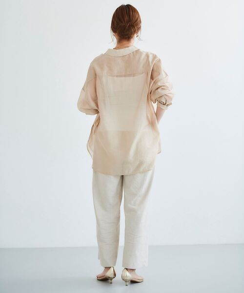 le.coeur blanc（ルクールブラン）の「シアーオーバーレギュラーカラーシャツ（シャツ/ブラウス・レディース・ベージュ/ピンク/モカ/ミント・38）」の21枚目の写真