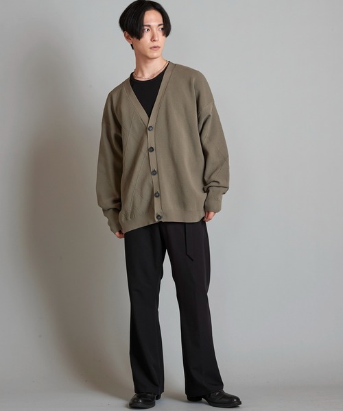 NO ID.（ノーアイディ）の「【NO ID.】Changing Knit V-Neck Cardigan / チェンジング ニット Vネック カーディガン（カーディガン/ボレロ・メンズ・グレイッシュベージュ/グレー/ブラック・ONE SIZE）」の14枚目の写真