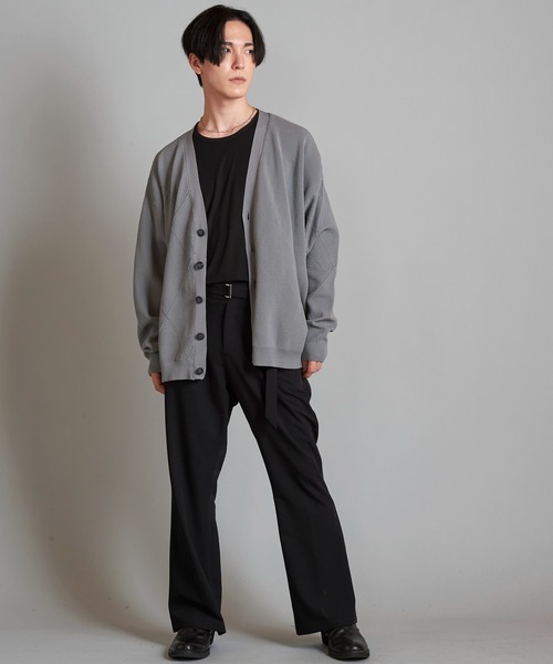 NO ID.（ノーアイディ）の「【NO ID.】Changing Knit V-Neck Cardigan / チェンジング ニット Vネック カーディガン（カーディガン/ボレロ・メンズ・グレイッシュベージュ/グレー/ブラック・ONE SIZE）」の12枚目の写真