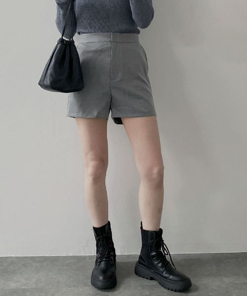 Reurie'(レウリィ)の「ハイウエストショートパンツ/highwaist short pants ミニ丈 シンプル カジュアル 綺麗め 韓国 後ろゴム モノトーン(その他パンツ・レディース・グレー/ブラック/アイボリー・FREE)」の17枚目の写真