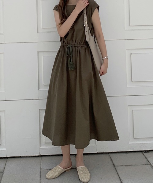SHEPP(シープ)の「フレンチスリーブ ハイウエスト ボリュームワンピース(ワンピース・レディース・ブラック/アイボリー/カーキ/ダークグリーン/ベージュ/オレンジ/ネイビー/チェック/グリーン・S/M/L)」の18枚目の写真