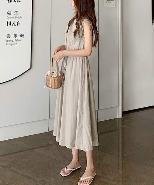 SHEPP(シープ)の「フレンチスリーブ ハイウエスト ボリュームワンピース(ワンピース・レディース・ブラック/アイボリー/カーキ/ダークグリーン/ベージュ/オレンジ/ネイビー/チェック/グリーン・S/M/L)」の17枚目の写真