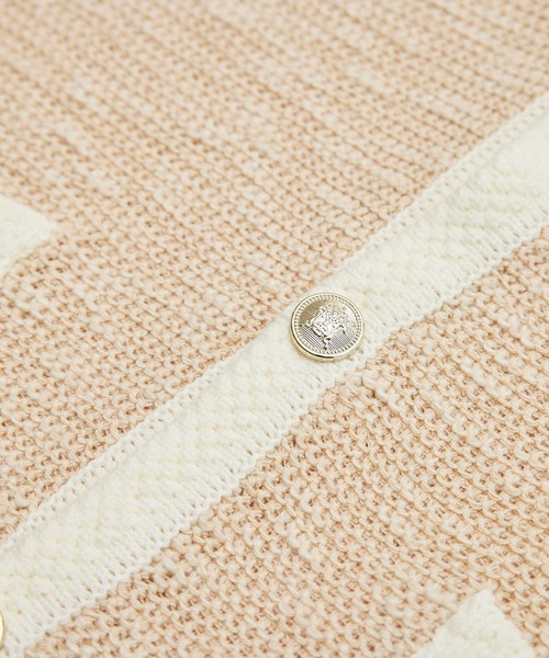 ROPE' PICNIC(ロペピクニック)の「金ボタンハーフスリーブニットカーディガン(カーディガン/ボレロ・レディース・ベージュ系その他/オフホワイト/ブラック系その他・38)」の9枚目の写真