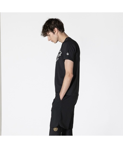 SKINS（スキンズ）の「【SKINS(スキンズ)/アクティブウェア】ビッグロゴTシャツ（Tシャツ/カットソー・メンズ・ホワイト/ブラック/ネイビー・52/48/46）」の5枚目の写真