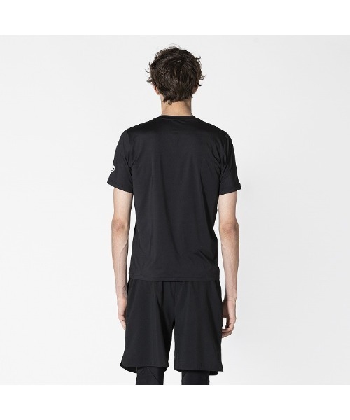 SKINS（スキンズ）の「【SKINS(スキンズ)/アクティブウェア】ビッグロゴTシャツ（Tシャツ/カットソー・メンズ・ホワイト/ブラック/ネイビー・52/48/46）」の6枚目の写真