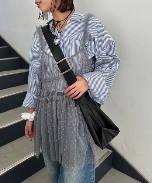 nemne store(ネンネストア)の「リボンモチーフ刺繍アソートストライプショートシャツ(シャツ/ブラウス・レディース・ライトブルー/アイボリー/ブルー・フリー)」の16枚目の写真